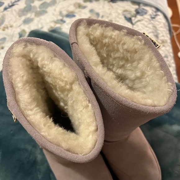 BearPaw Sheepskin Suede Meadow 10β Boots Stone Grey Size 8 EUC - Picture 9 of 13